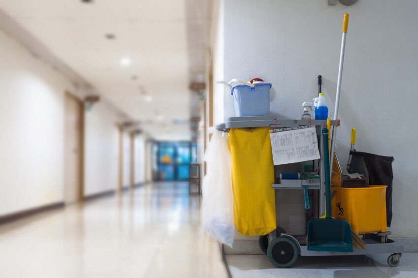 why you should hire professional cleaning services